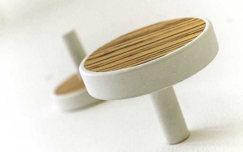 LIGNIS® Пара вешалок из ценных пород дерева Inverso 13.010 - Вид №2