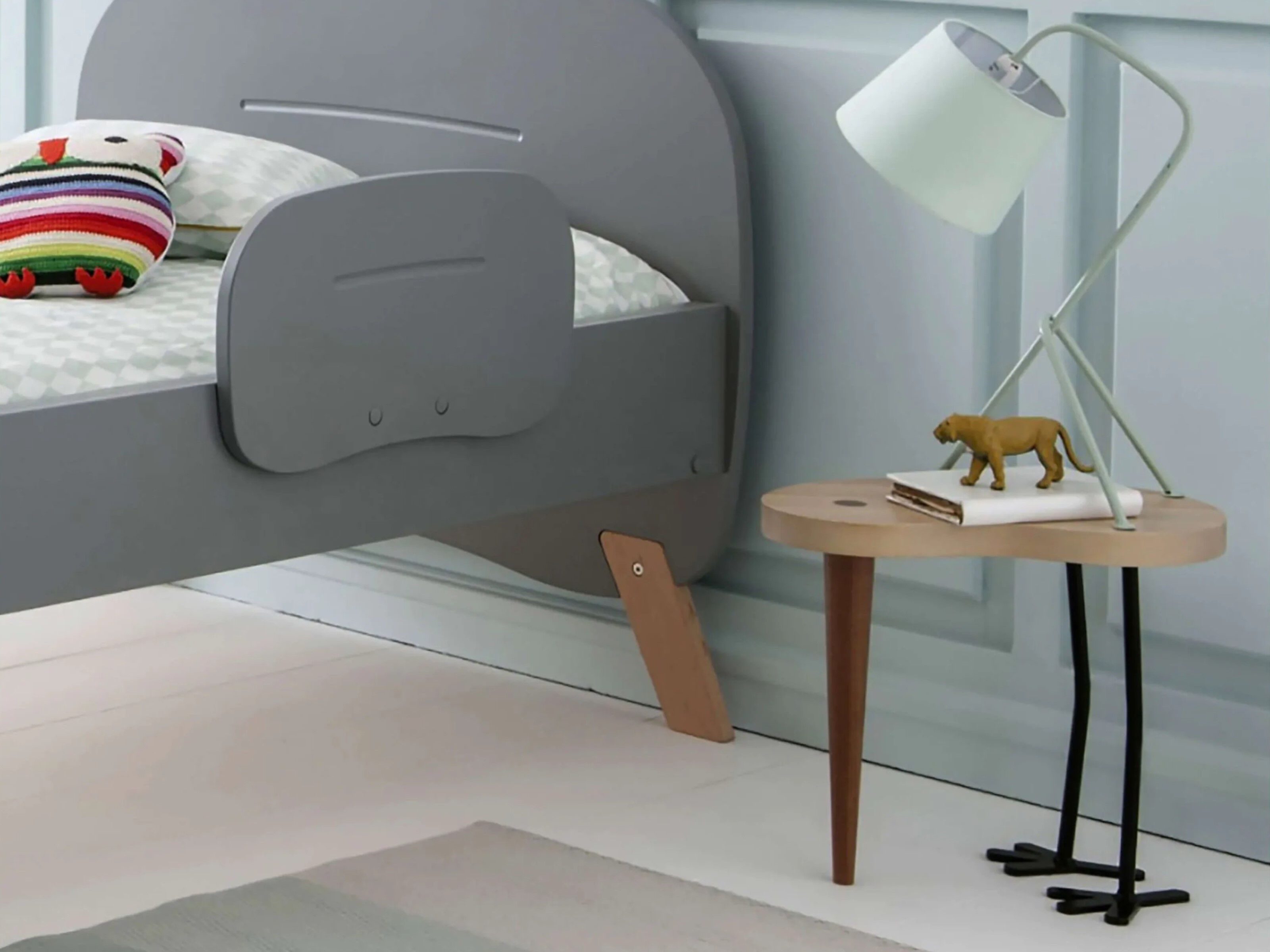 Березовый журнальный столик Radis Chick ARCH-00000212