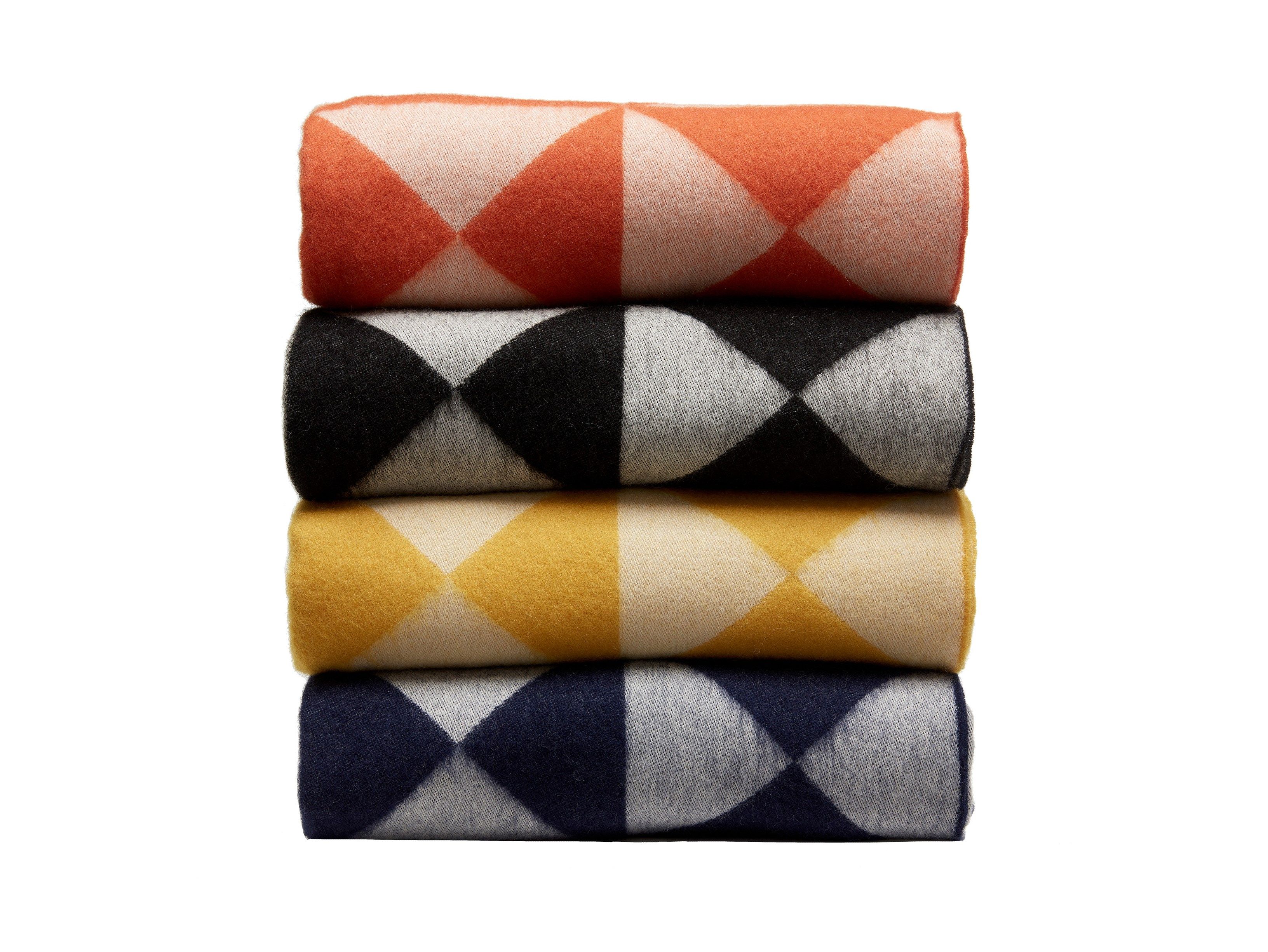 Шерстяной плед с графическим рисунком VERPAN ARCH-00082404 - Вид №1