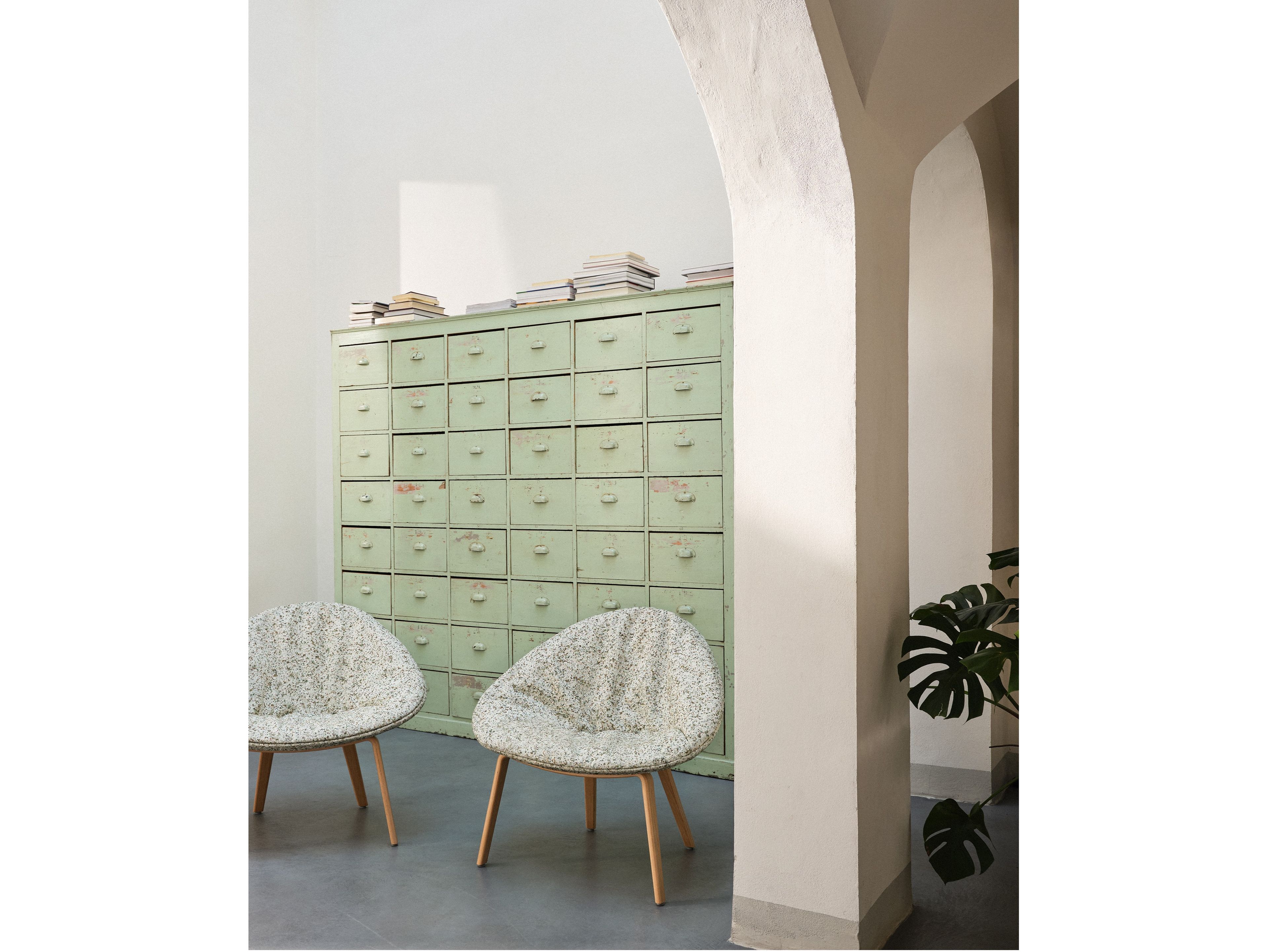 Кресло из ткани, полипропилена и многослойных ножек Arper Adell ARCH-00062282 - Вид №2