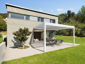 Беседка с поворотными планками