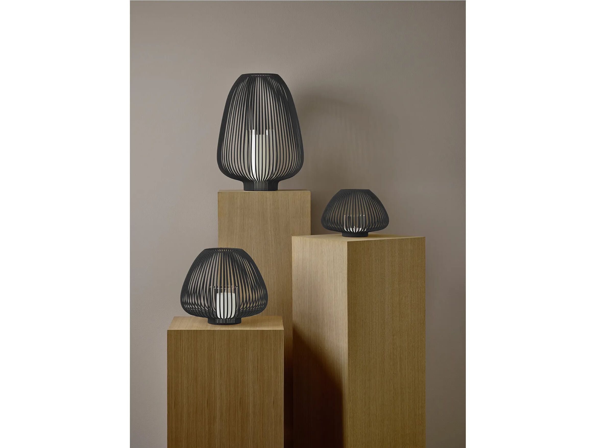 Стальной фонарь с порошковым покрытием blomus Lyva ARCH-00110549 - Вид №4