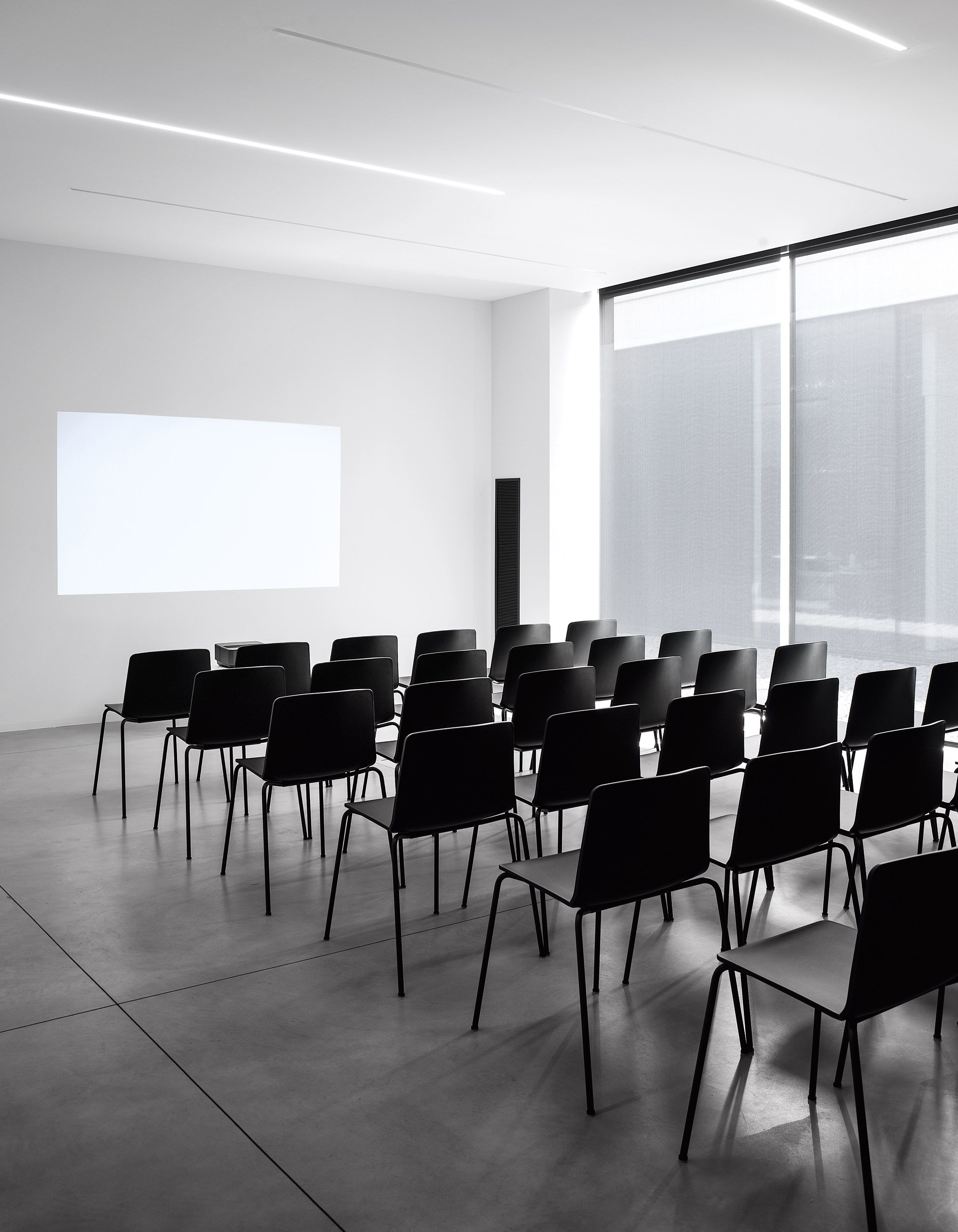 Деревянный штабелируемый стул Kristalia рама ARCH-00113937 - Вид №10