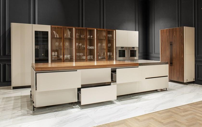 Aston Martin Кухня на заказ с островом sun-id-1364073 - Вид №5