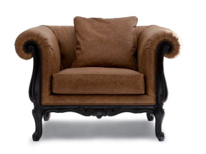 Кожаное кресло с подлокотниками