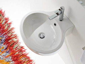 Керамическая овальная подвесная раковина