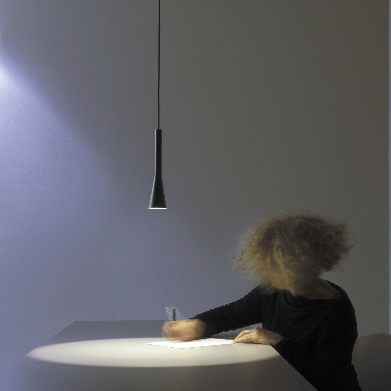 Алюминиевый светодиодный подвесной светильник Martinelli Luce колибри ARCH-00088020 - Вид №1