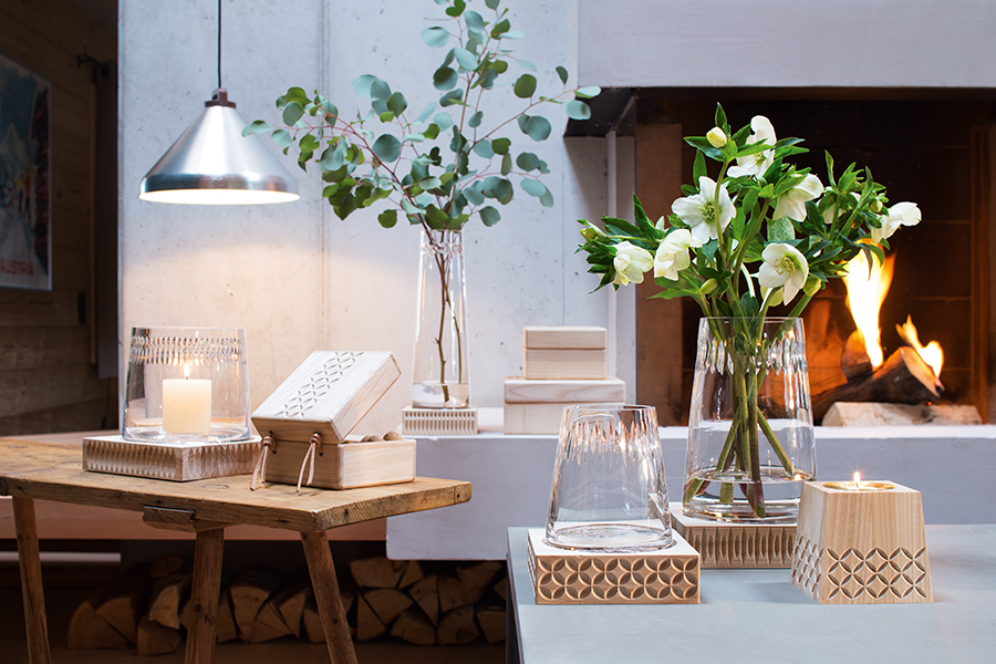 Подсвечник/ваза на подставке из ясеня Tatra LSA International G140720194 - Вид №1