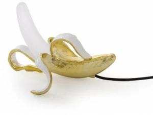 Seletti Настольная лампа из стекла и смолы Banana lamp
