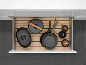 SieMatic Внутреннее оборудование из алюминия, светлого дуба