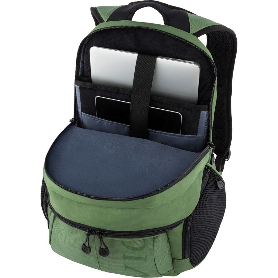 31105209 Рюкзак Pilot 16 Victorinox VX Sport  - Вид №1