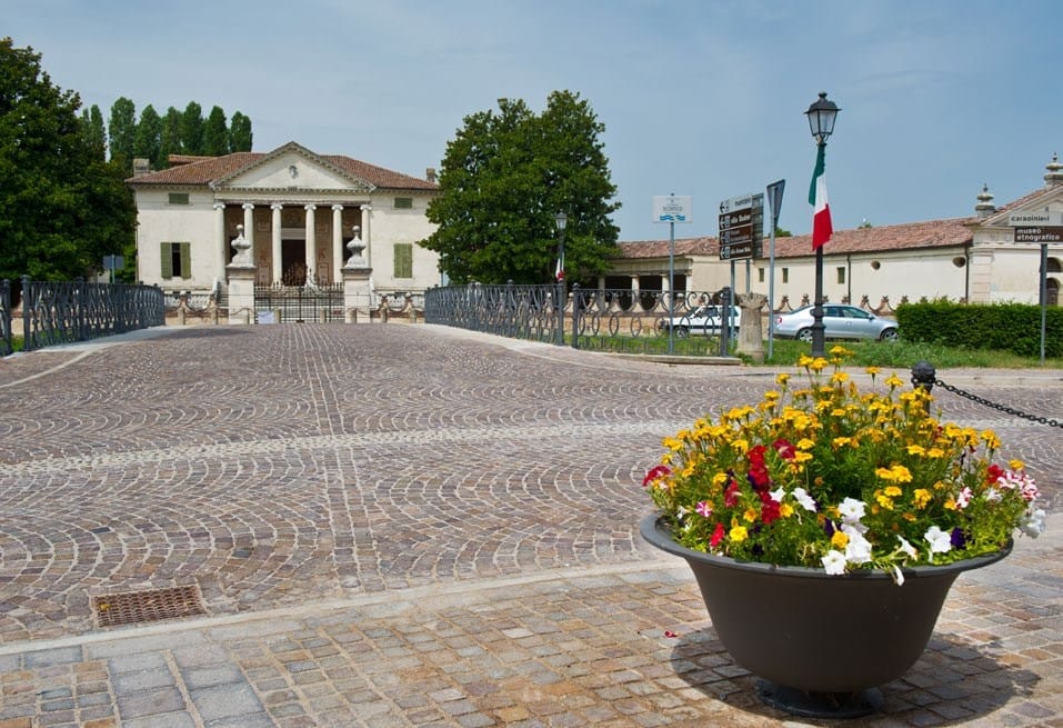 Чугунный плантатор Neri Salix ARCH-00026416