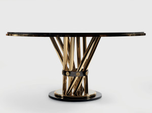 Круглый стол из мрамора и латуни