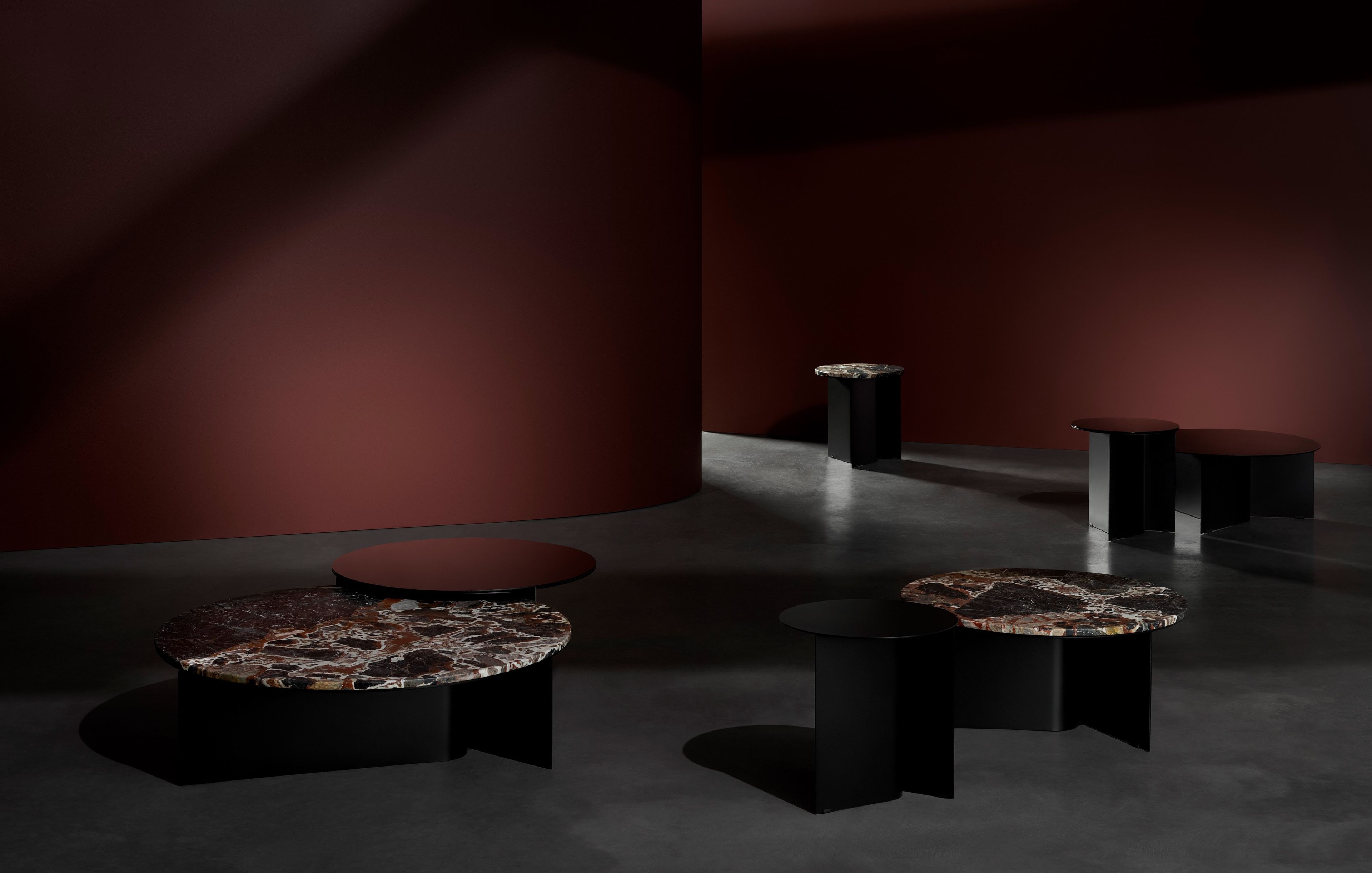 Круглый алюминиевый журнальный столик с порошковым покрытием Ross Gardam ARCH-00057248 - Вид №10