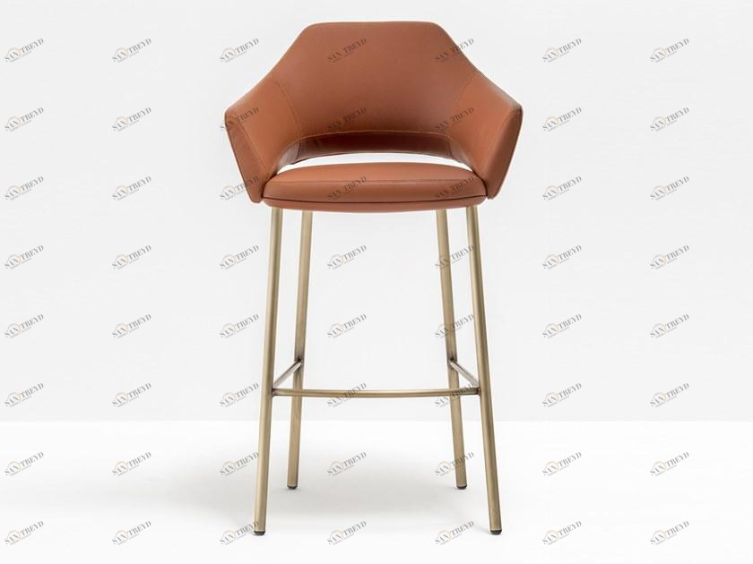 Pedrali Высокий кожаный табурет с подлокотниками со спинкой Vic sun-id-1413759