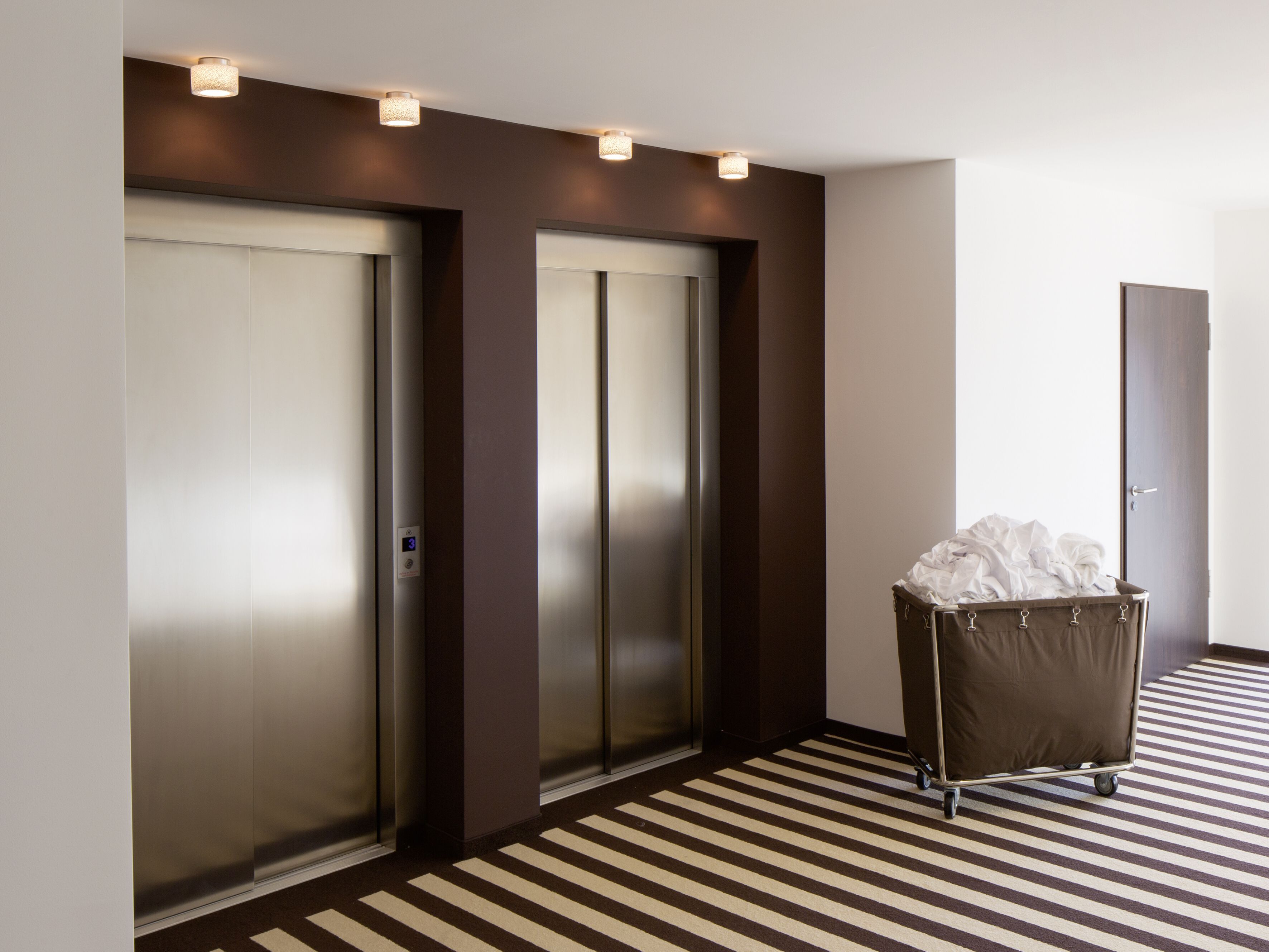 Стеклокерамический светодиодный потолочный светильник serien.lighting РИФ ARCH-00018895 - Вид №1