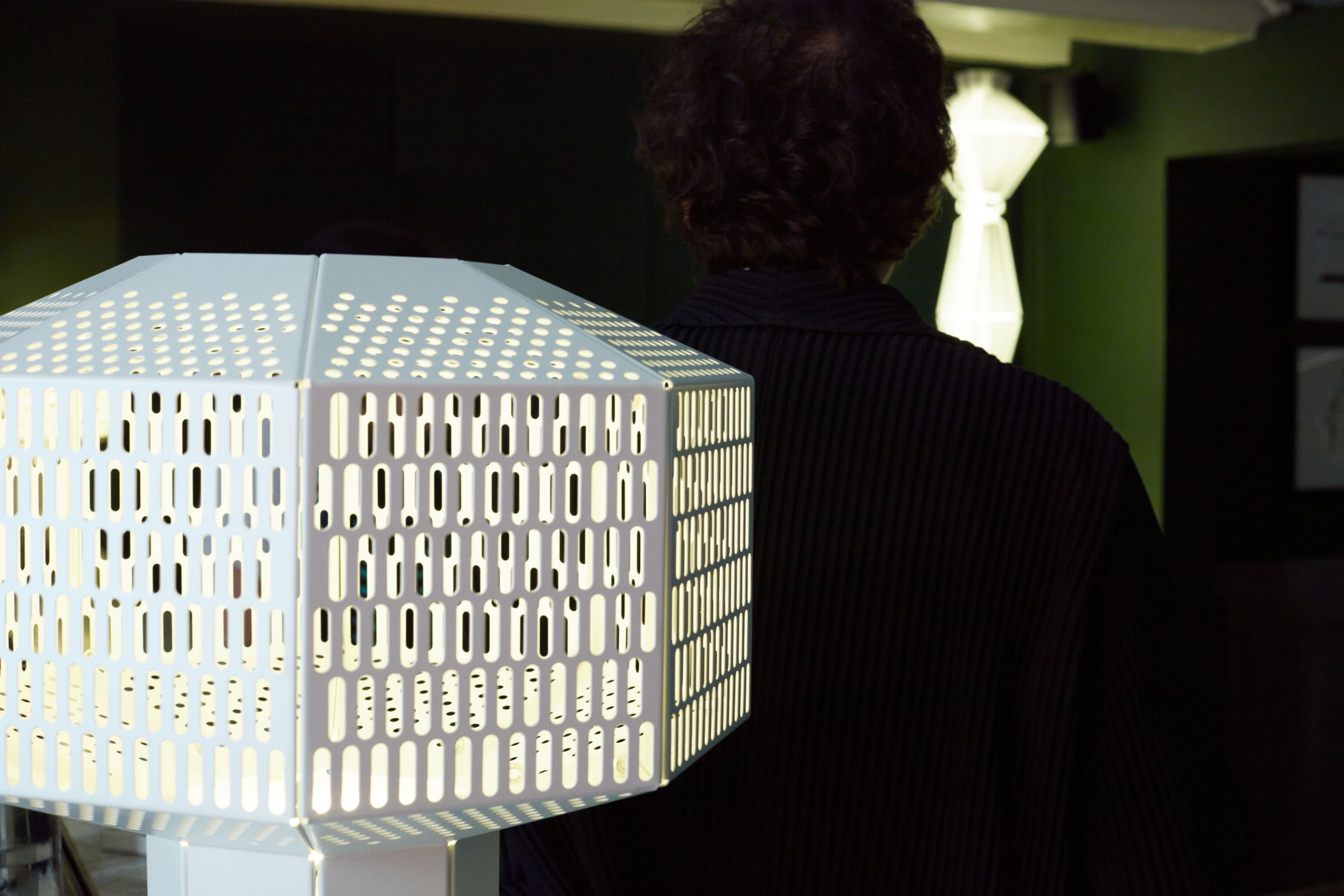 Стальная светодиодная настольная лампа с диммером PARACHILNA Ma-Rock ARCH-00115573 - Вид №4