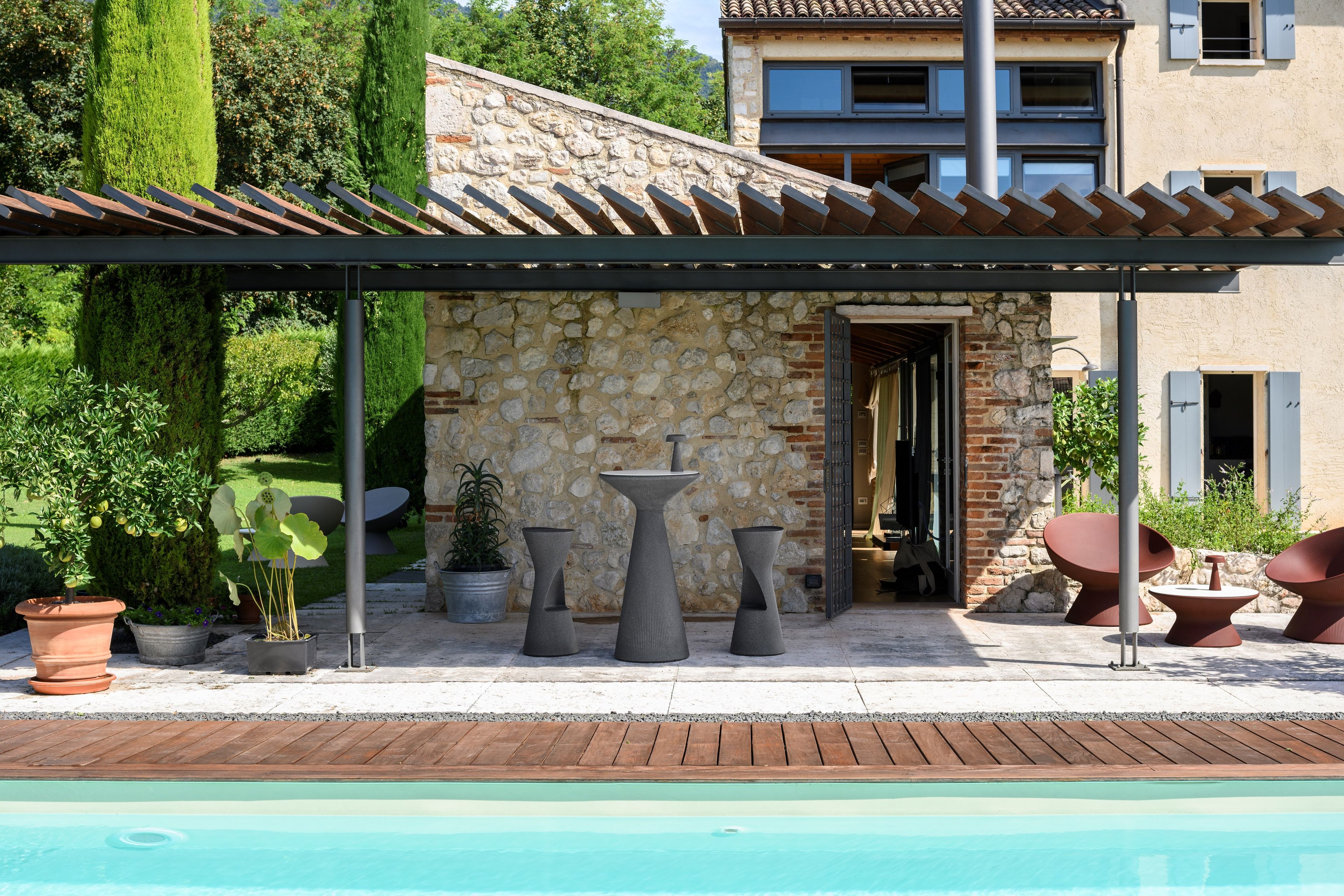 Высокий круглый стол из полиэтилена PLUST Fade ARCH-00053492 - Вид №15