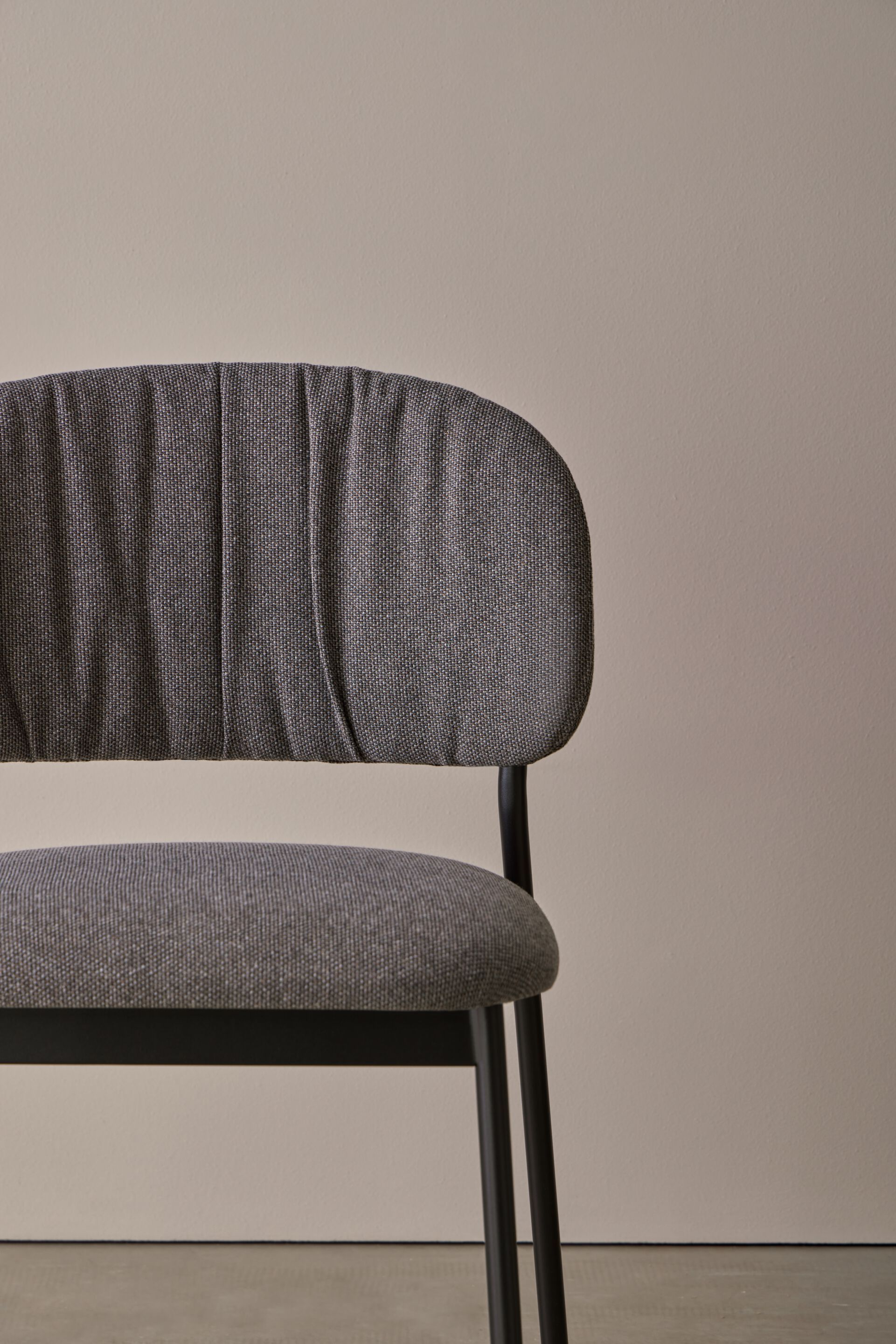 Мягкий тканевый стул с подлокотниками Blasco&Vila RC Metal Soft ARCH-00057261 - Вид №2