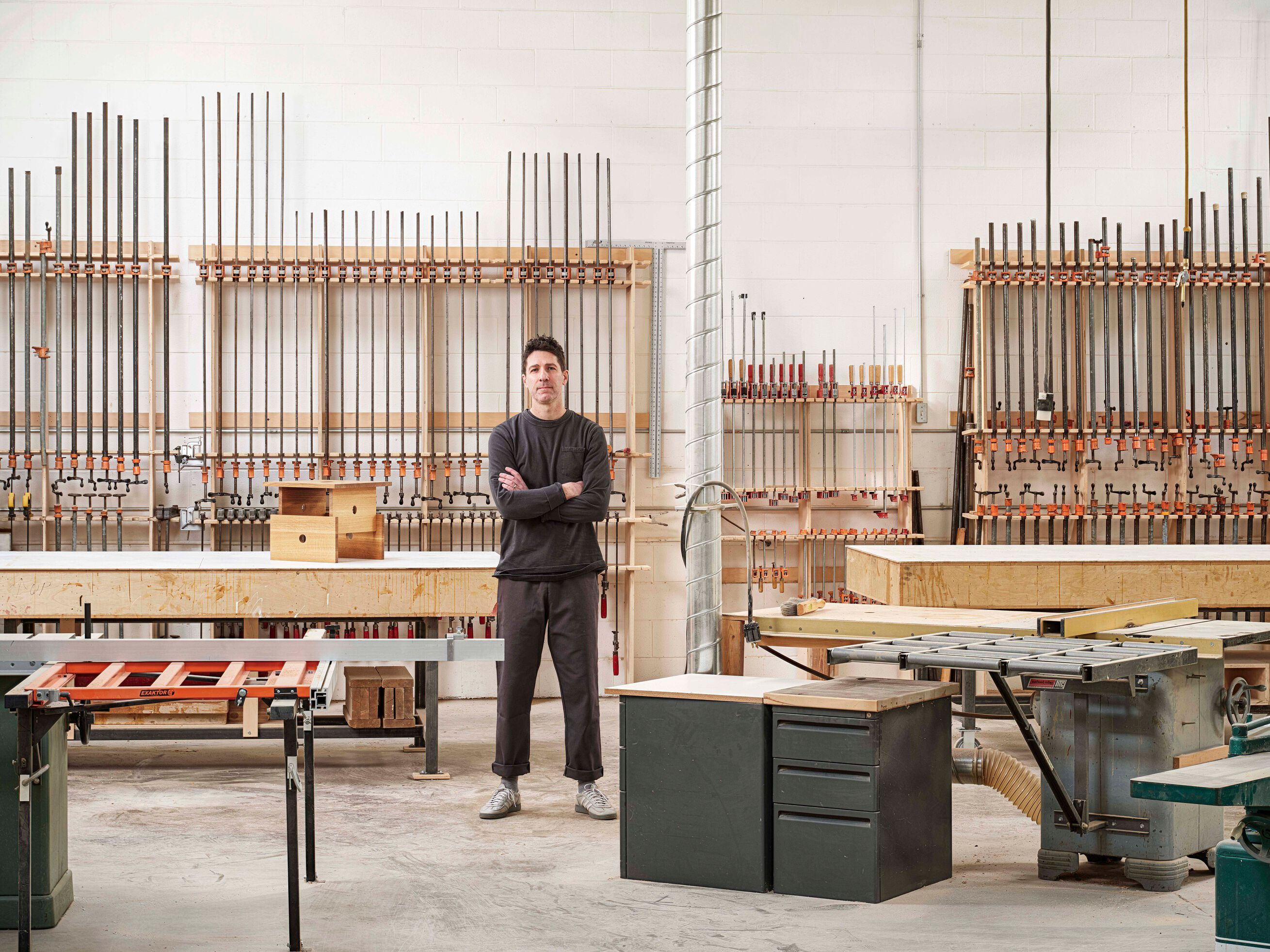 Низкий штабелируемый журнальный столик из массива дерева Hay WOOD BOX ARCH-00016796 - Вид №11