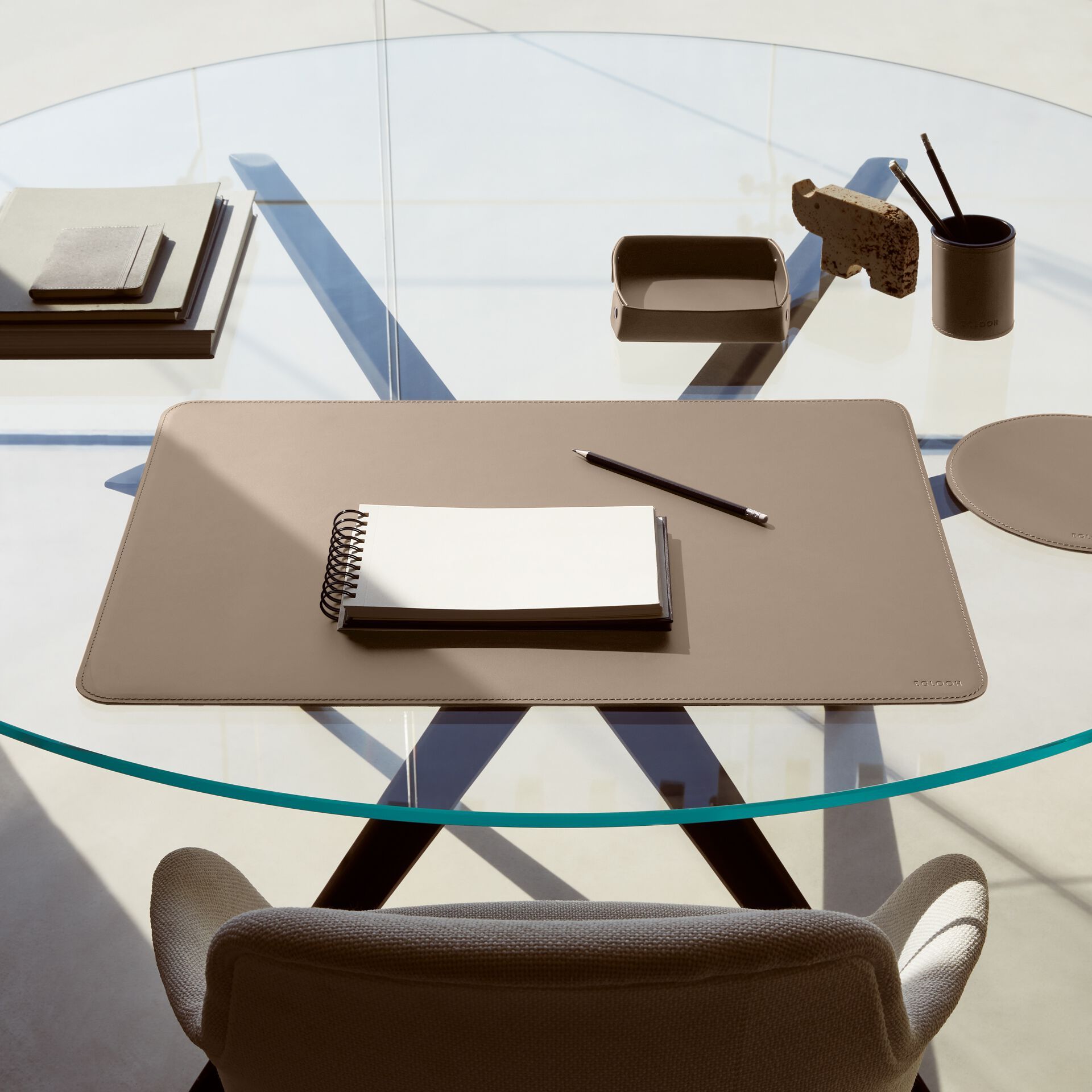 Подпушка из регенерированной кожи EGLOOH Hermes ARCH-00049869 - Вид №44