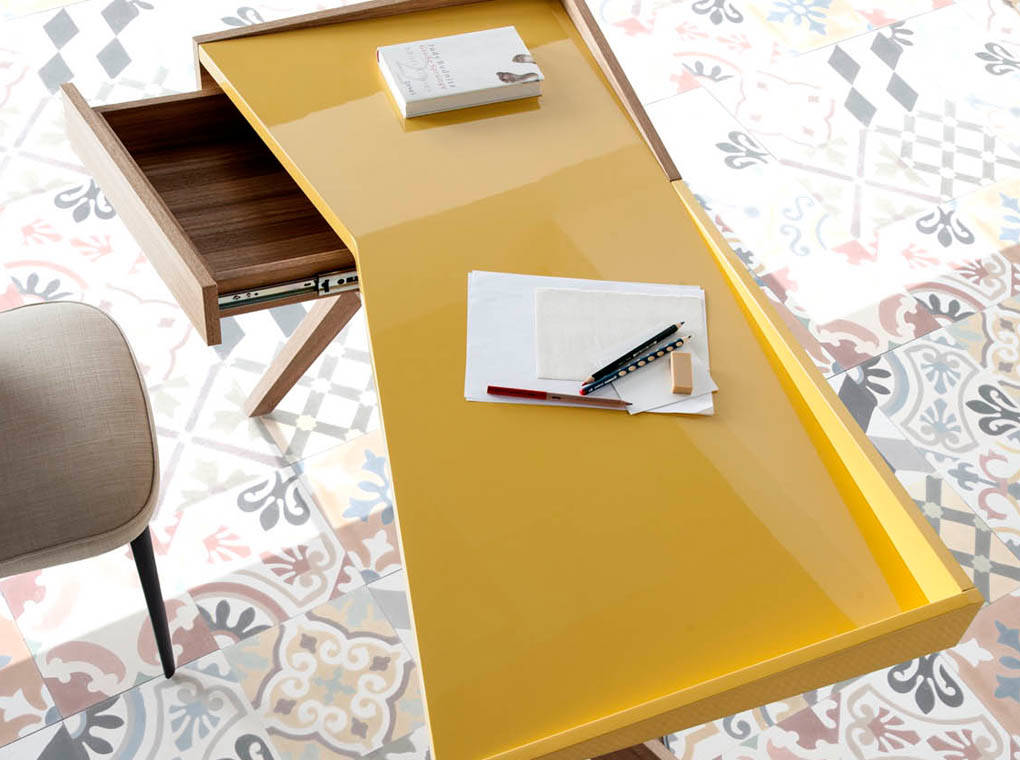 Письменный стол с ящиком деревянный с желтым Comodidad от Angel Cerda ANGEL CERDA  345212 Бежевый;желтый  - Вид №3