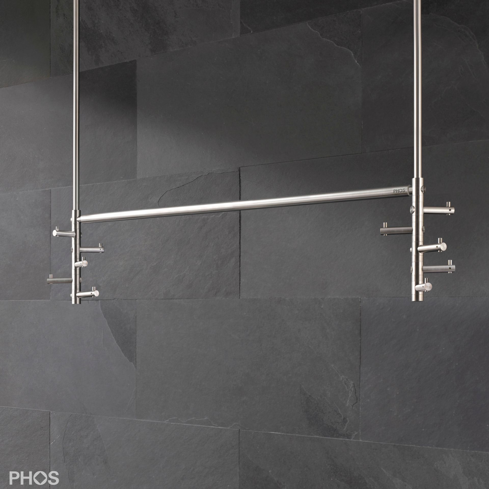 T5D Подвесной шкаф занимает 5 двойных мест с вешалкой для одежды и 10 вращающимися крючками. PHOS 