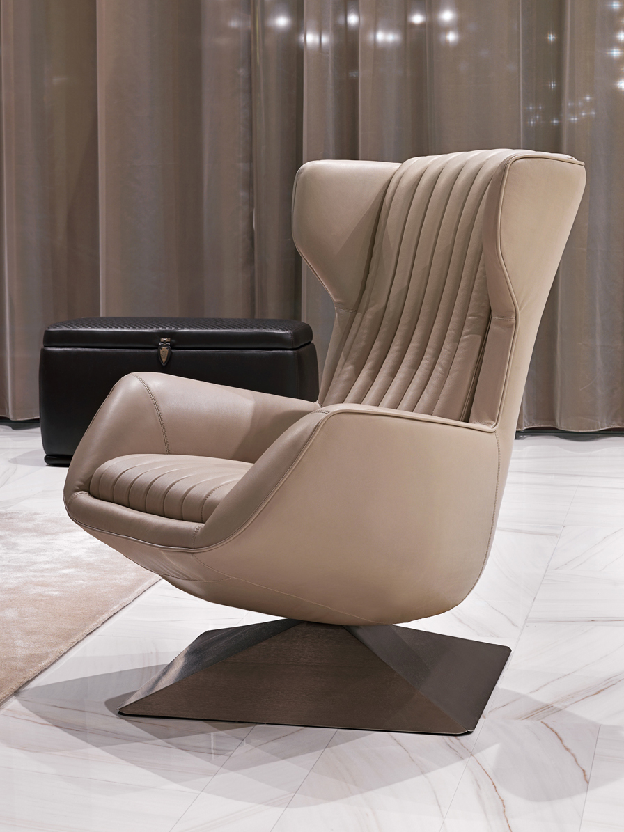 Cheyney Вращающееся кресло Visionnaire  - Вид №1