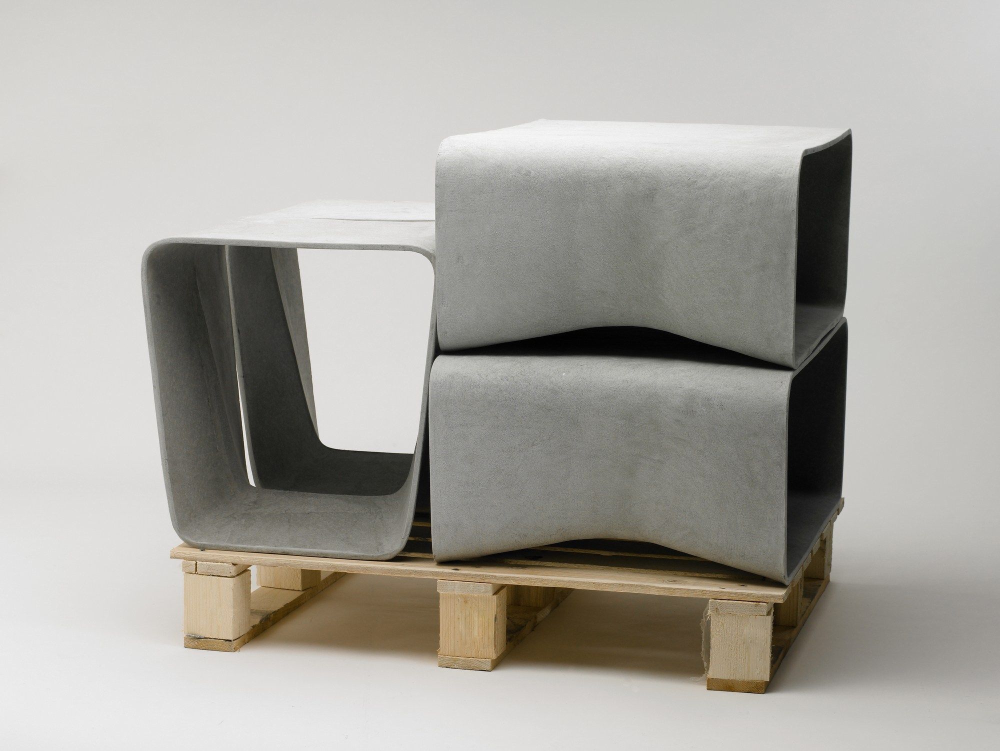 Бетонный низкий садовый столик SWISSPEARL дизайн ARCH-00066389 - Вид №5