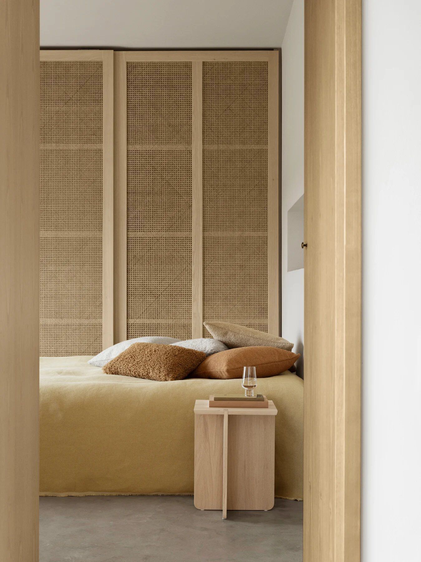 Прямоугольная подушка из ткани blomus Teddy ARCH-00050814 - Вид №17