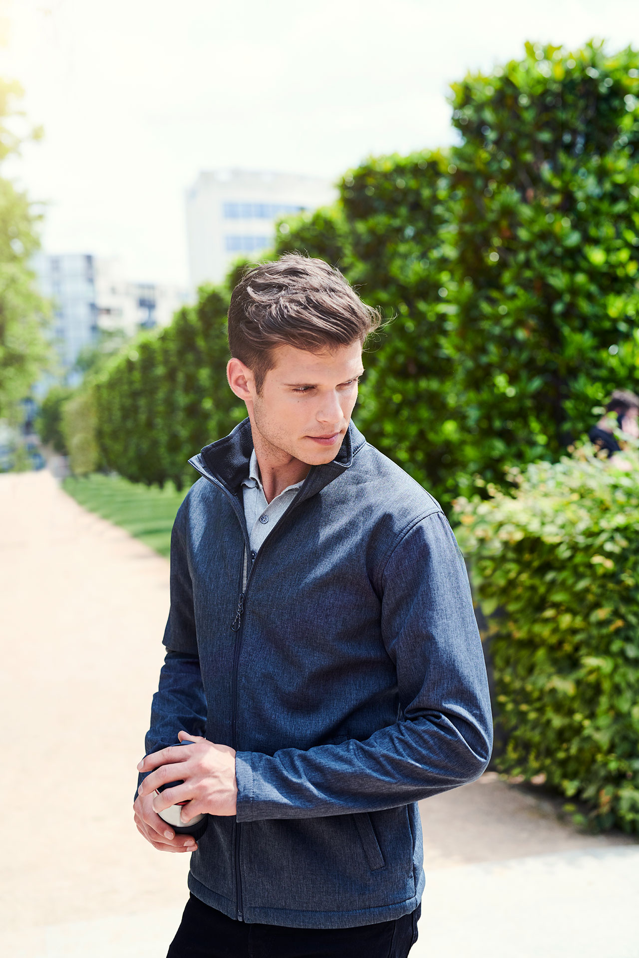 5042030 Куртка РЕГАТТА ПРОФЕШИОНАЛ ЛАЙМСТОУН софтшел сине-черная  Демисезонная одежда размер L (50-52) Спецодежда  - Вид №3