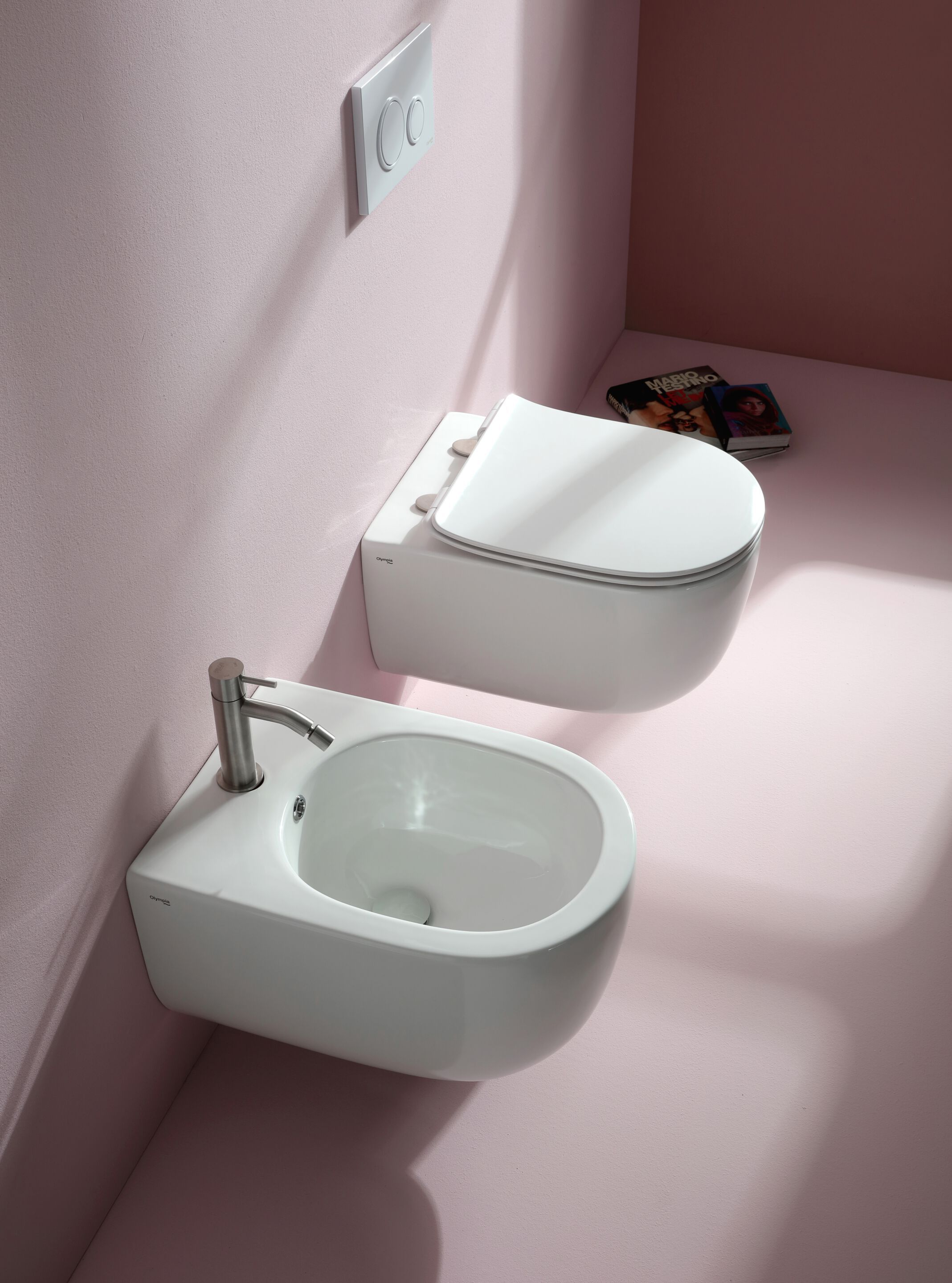 Туалет висит в витрине без бриды Olympia Ceramica ARCH-00139354 - Вид №2