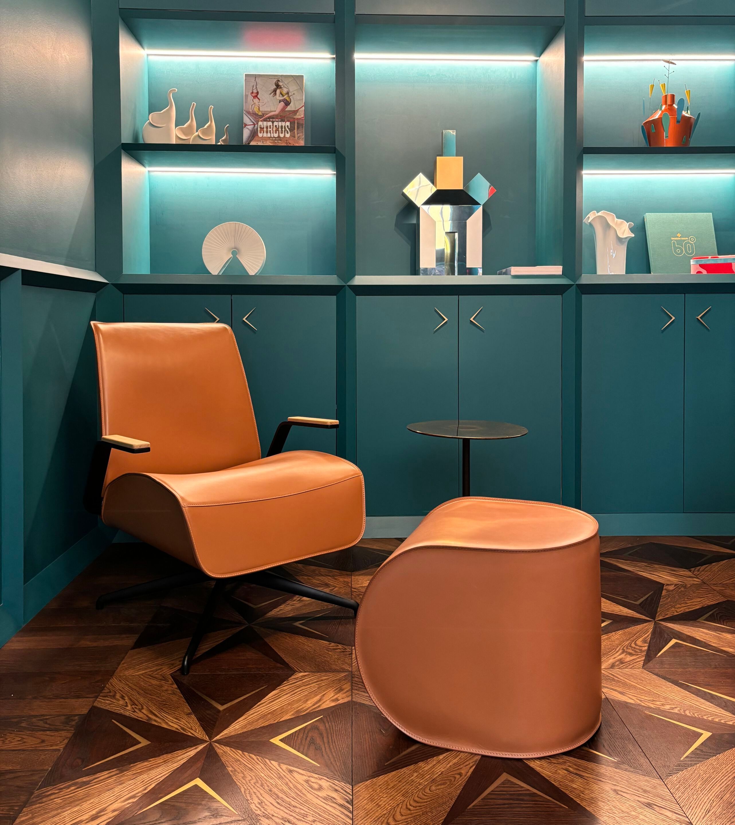 Кожаное вращающееся кресло EPÒNIMO Endo ARCH-00058684 - Вид №20