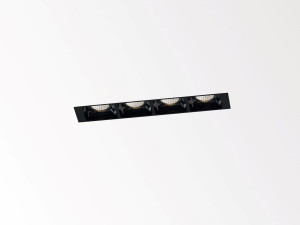 Несколько светодиодных утопленных прожекторов