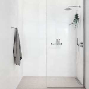 Стеклянная полка для ванной