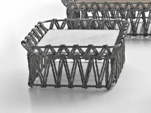 B&B Italia Outdoor Квадратный журнальный столик из мрамора и полиэтиленовых волокон Butterfly