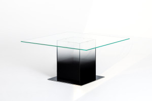 Квадратный стол из нержавеющей стали и хрусталя
