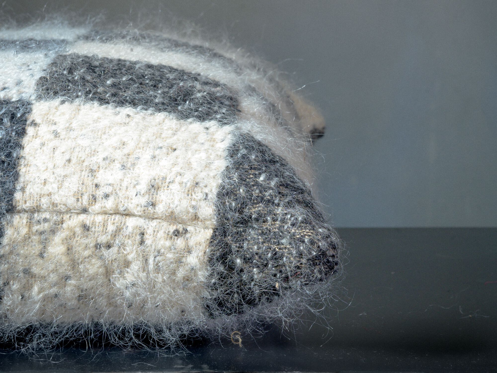 Квадратная подушка из мохера The House of Lyria RONCE ARCH-00104214 - Вид №2