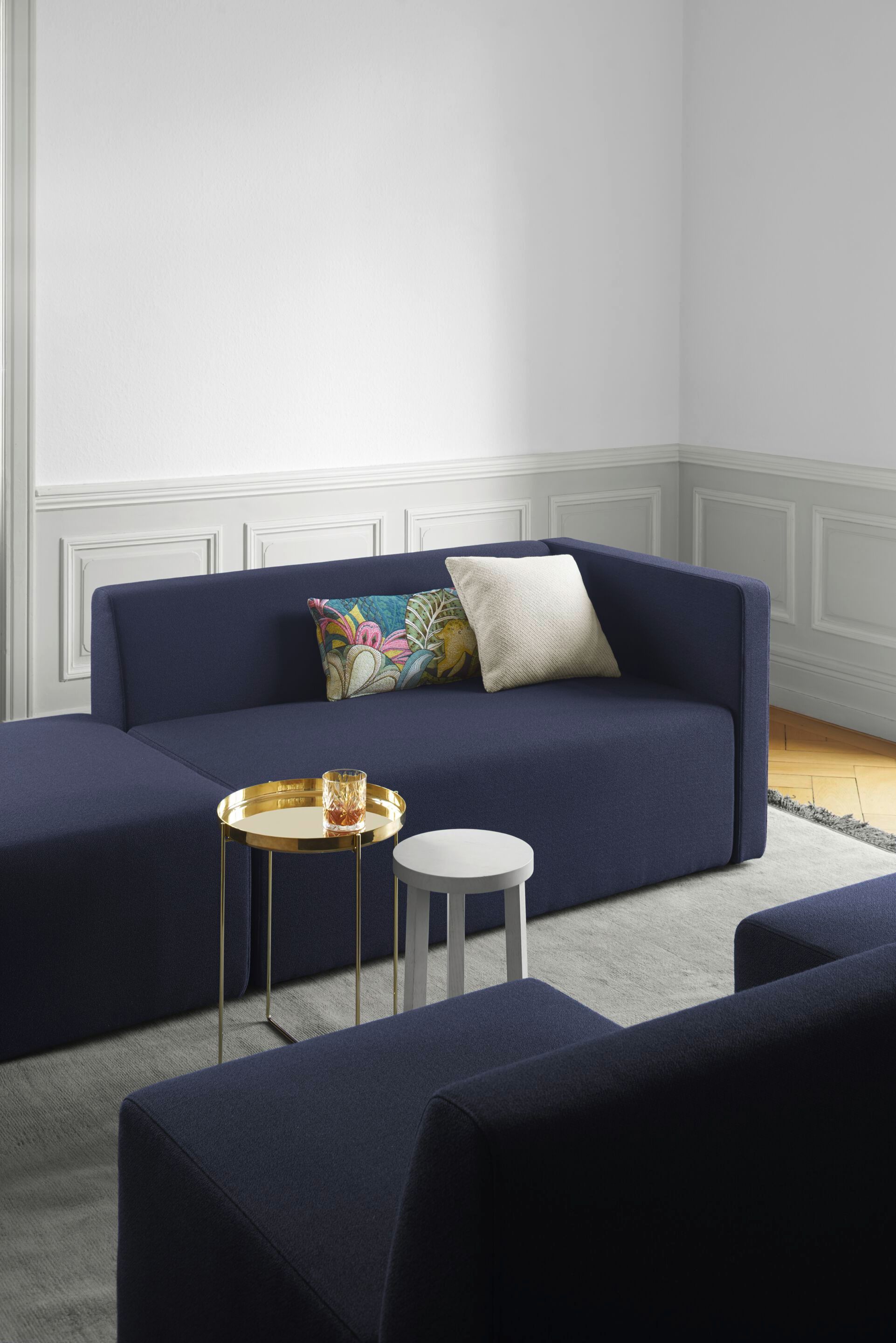 Круглый металлический журнальный столик с подносом e15 Habibi ARCH-00040117 - Вид №15