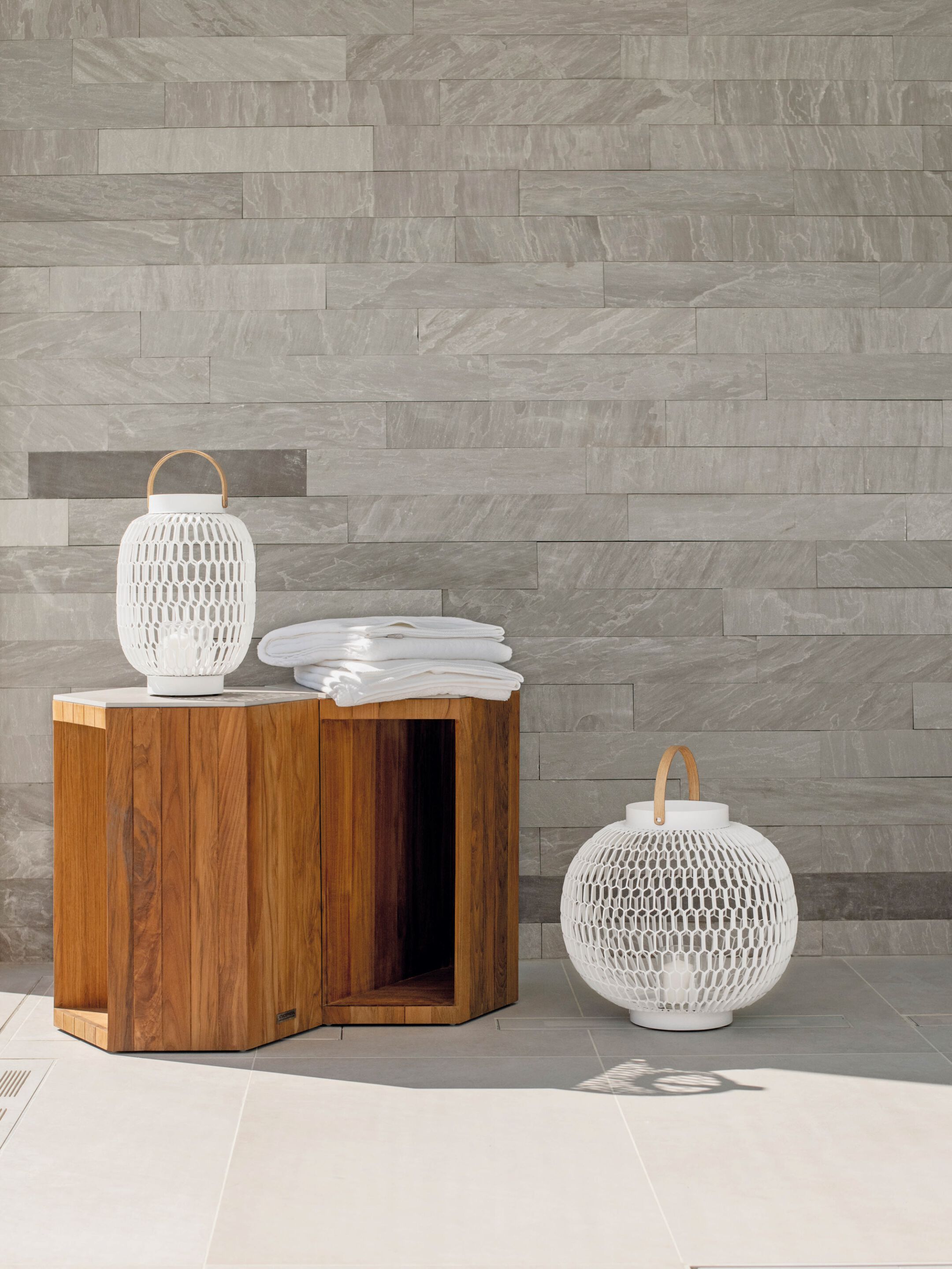 Садовый стол из тикового дерева с отсеком для хранения Atmosphera ARCH-00027495 - Вид №3