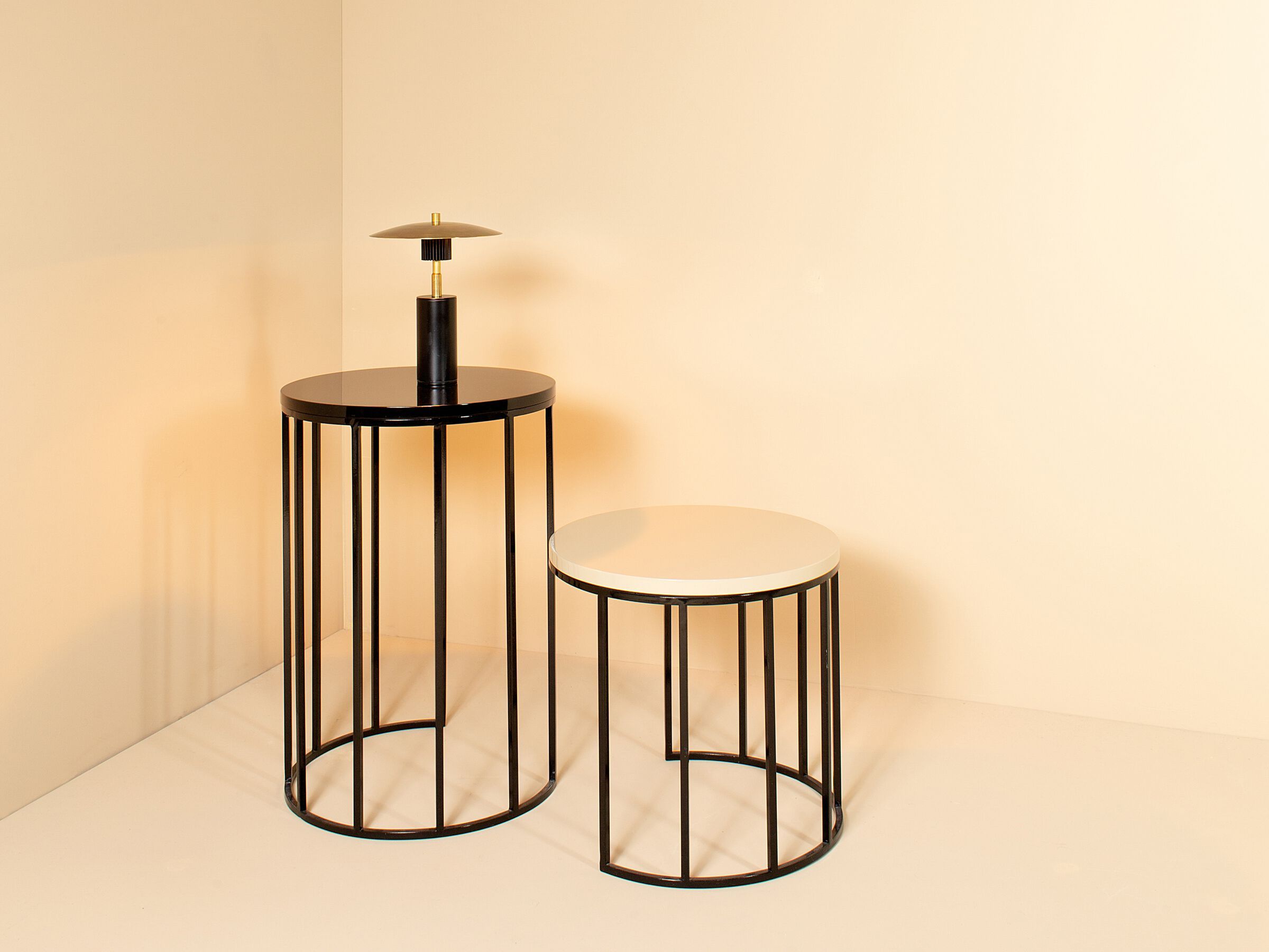 Перезаряжаемая латунная светодиодная настольная лампа Renzo Serafini DISCO ARCH-00005168 - Вид №1