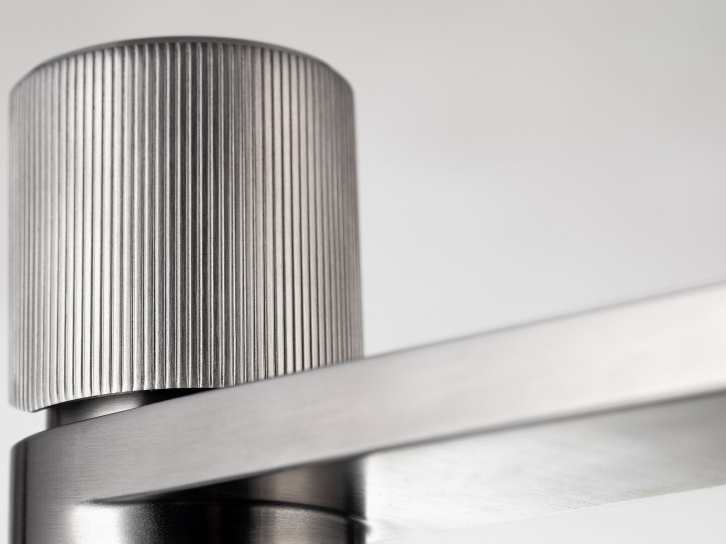 Однорычажный смеситель для биде из нержавеющей стали Cropelli Alyssia ARCH-00041266 - Вид №1