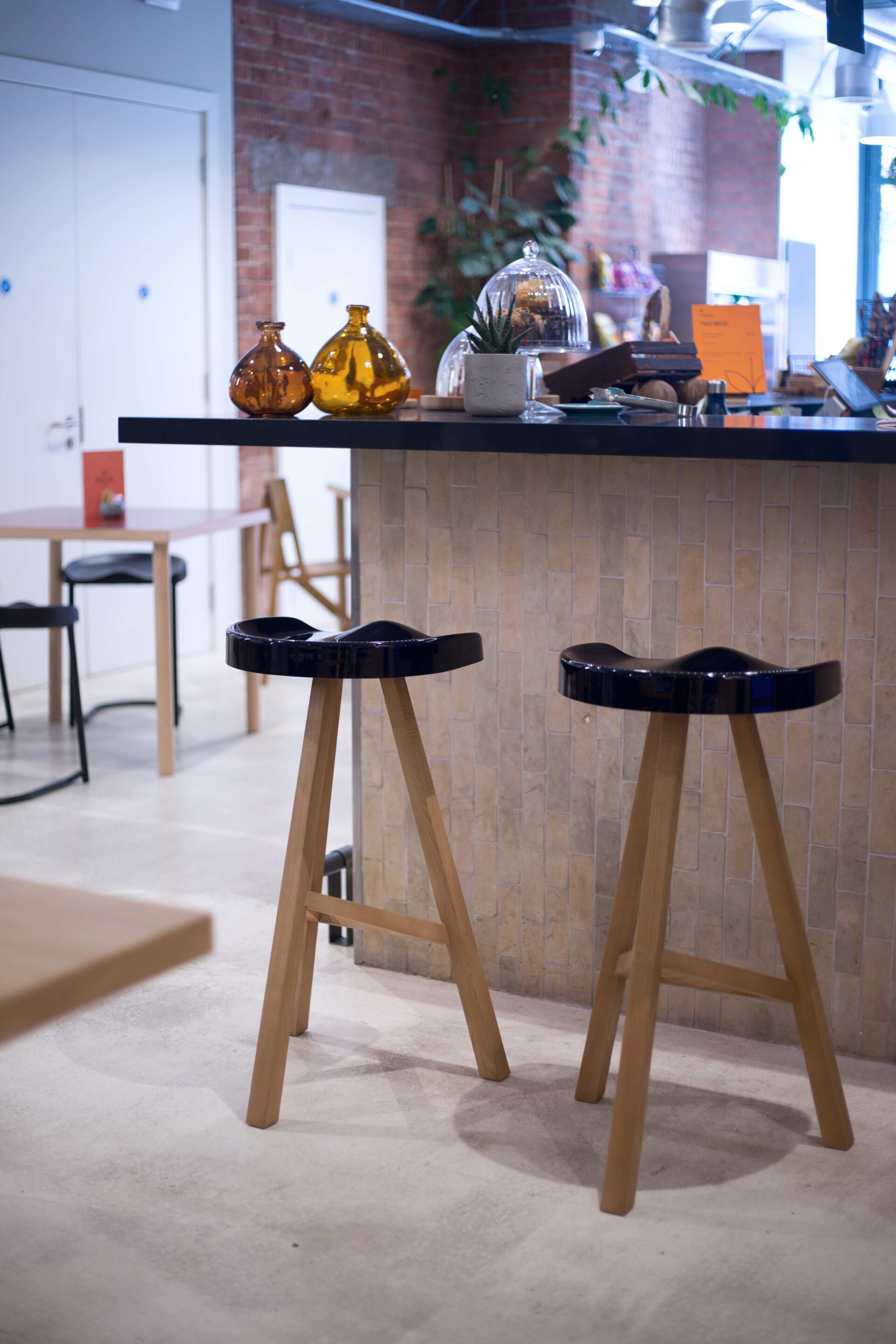 Высокий стул из дуба и акрила Established&Sons Heidi ARCH-00030098 - Вид №4