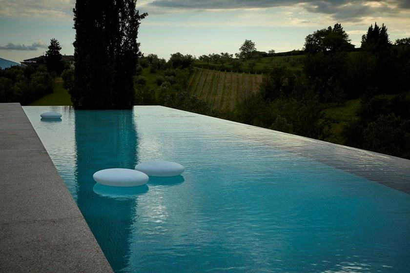 Martinelli Luce Напольный или плавающий полиэтиленовый светильник Gloulglou pol 822 - Вид №2