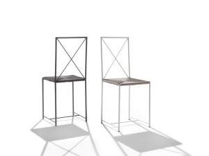 Стул из полиэстера