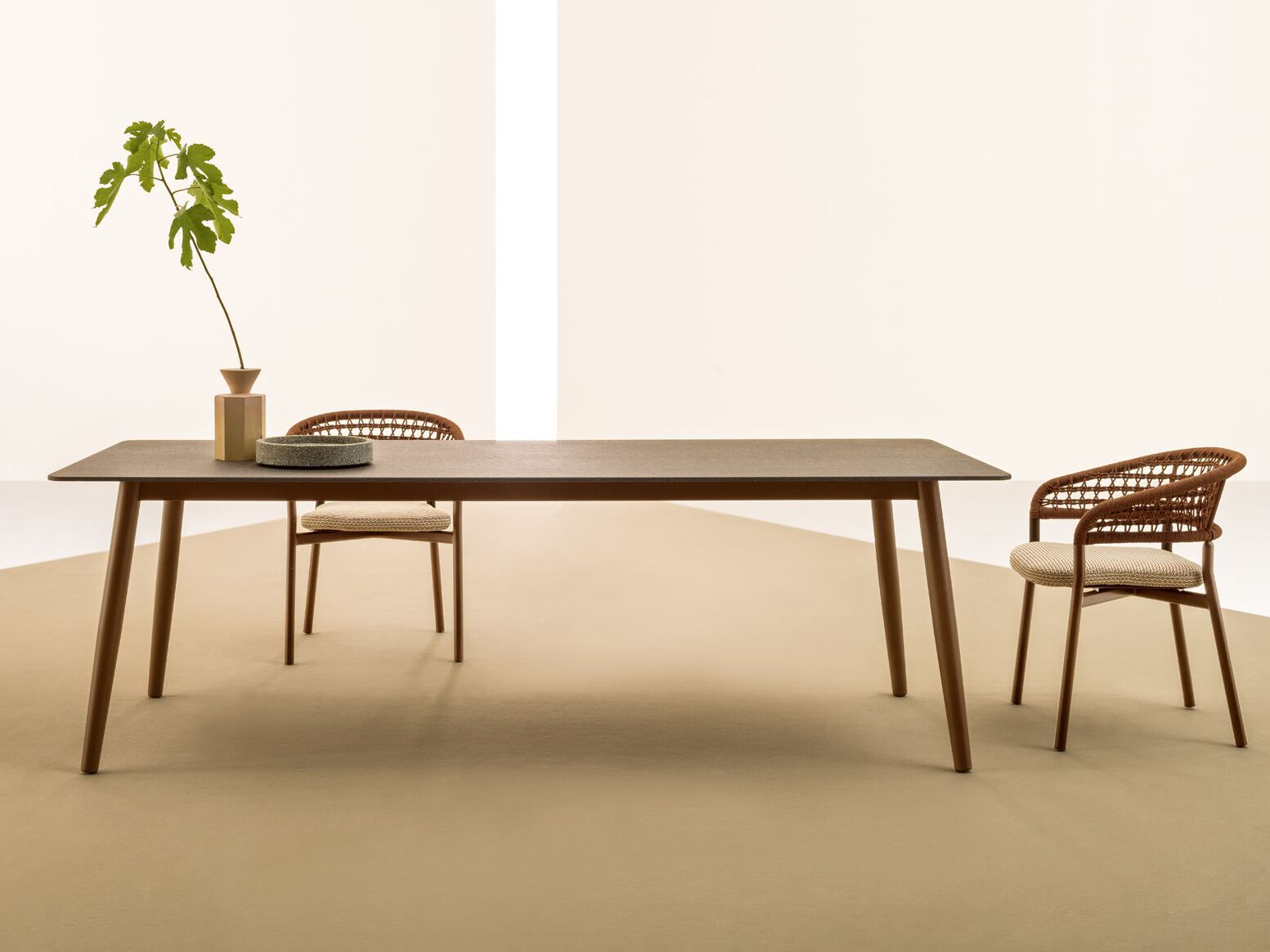 Алюминиевый выдвижной садовый стол с порошковым покрытием Varaschin эллипс ARCH-00006203