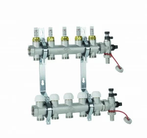 Carlo Poletti KF5552005Q Группа регулировки для отопительных панелей с подающим насосом и распределительным коллектором.