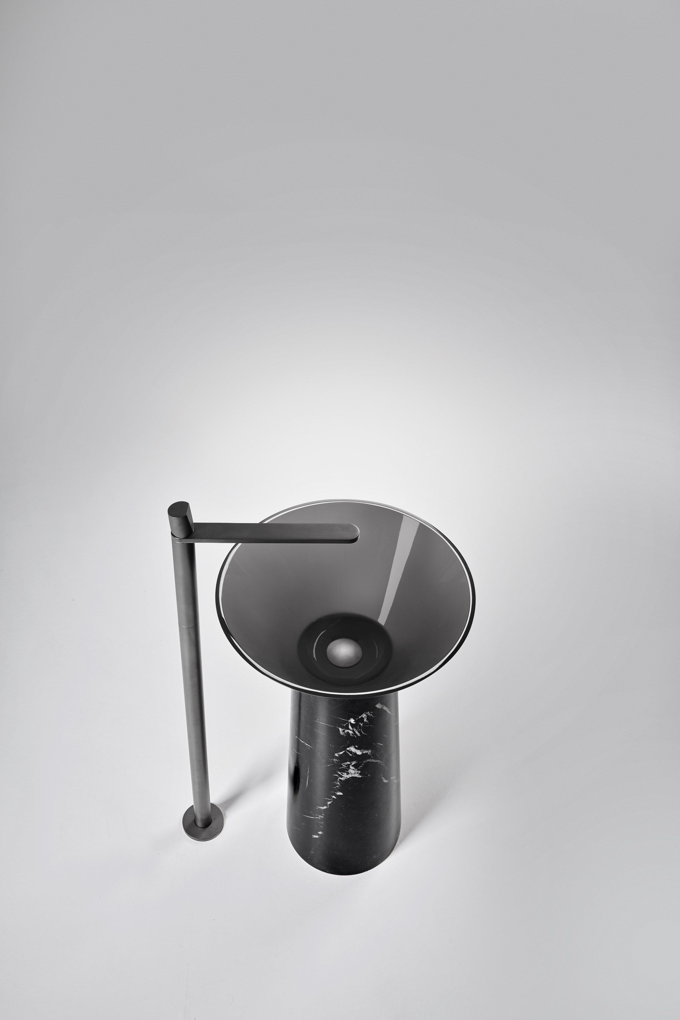 Круглый отдельно стоящий умывальник из черного мрамора Marquina Antoniolupi ALBUME11 + ALBUME21 ARCH-00148772 - Вид №7