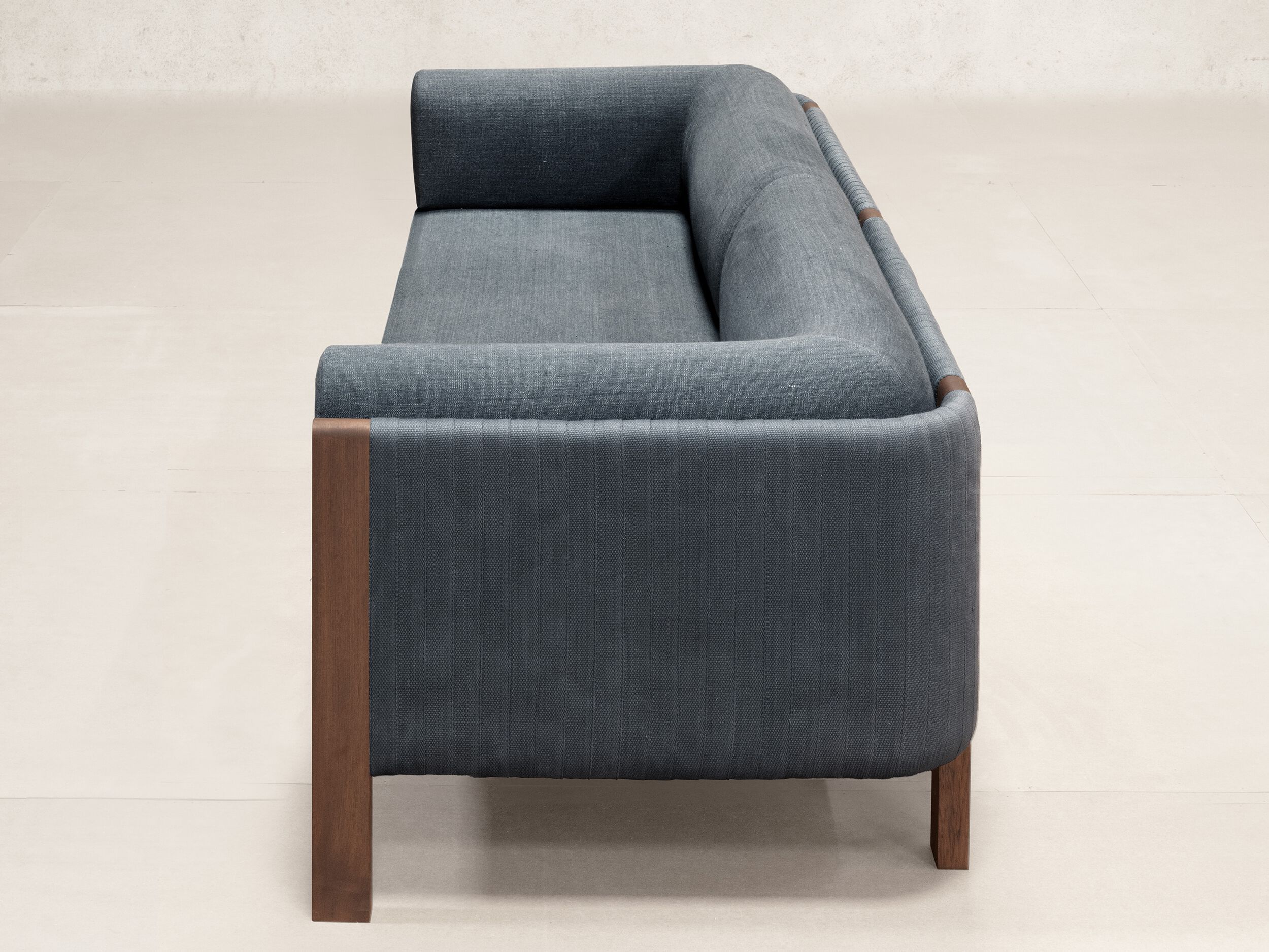 3-местный тканевый диван Phantom Hands Niwar ARCH-00033776 - Вид №1