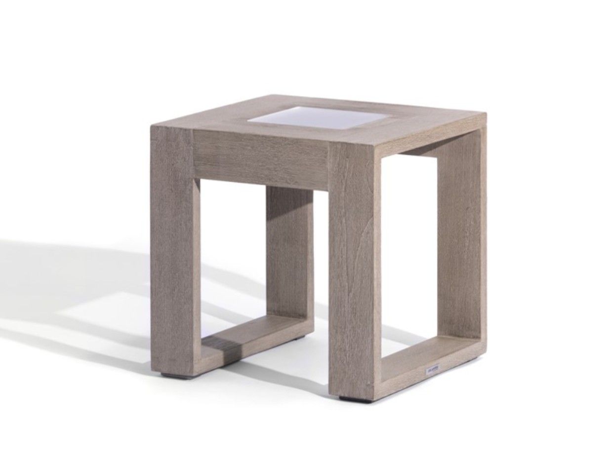 Журнальный столик из тикового дерева с USB-разъемом Les Jardins® Rancho ARCH-00000865